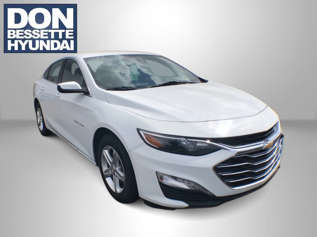 Used 2023 Chevrolet Malibu 1LT with VIN 1G1ZD5ST6PF185607 for sale in Minot, ND