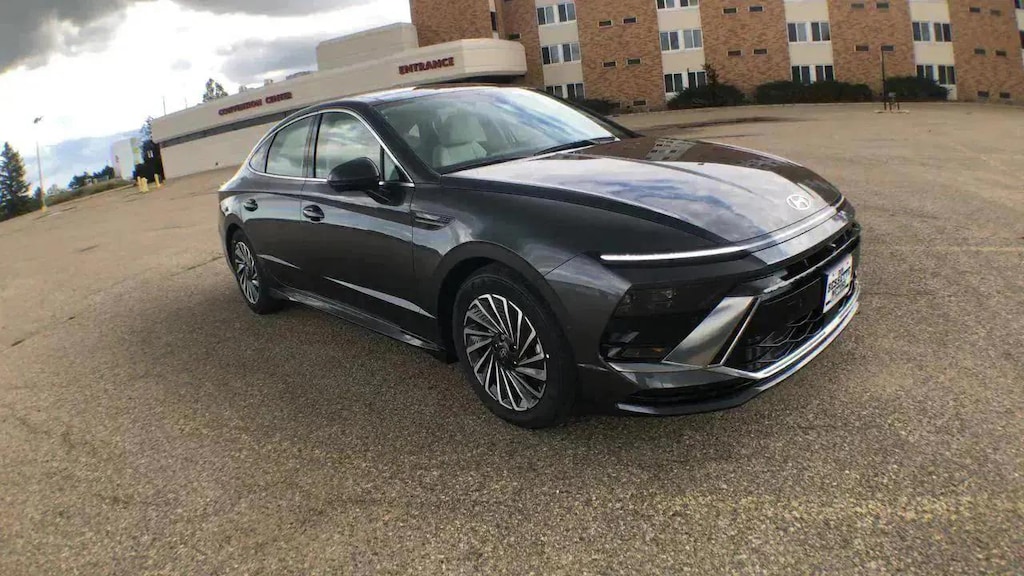 New 2025 Hyundai Sonata Hybrid Limited Car