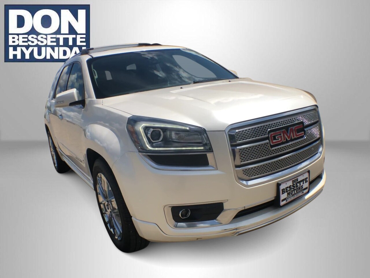 Used 2014 GMC Acadia Denali with VIN 1GKKVTKD1EJ255872 for sale in Minot, ND