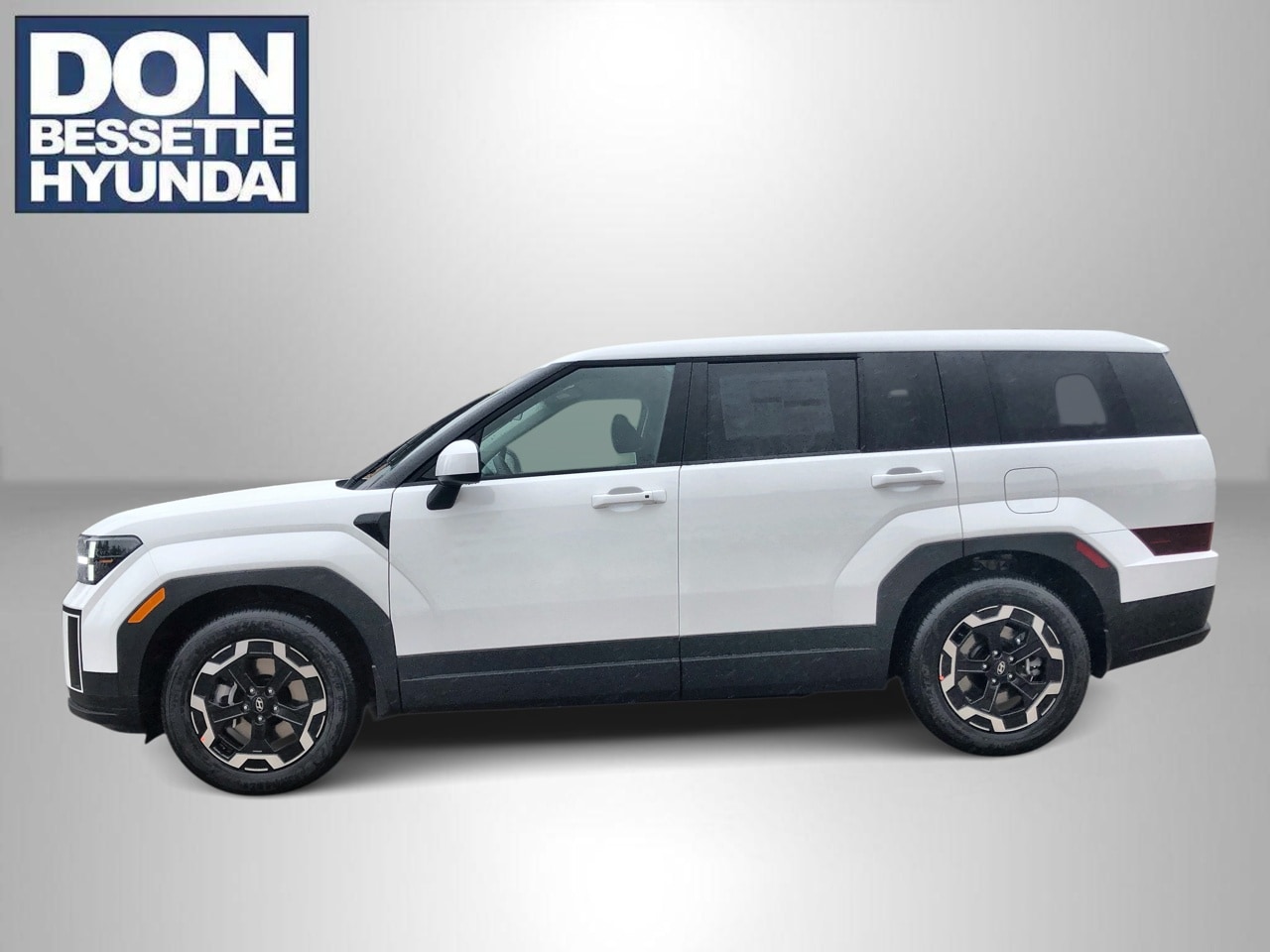 2026 Hyundai Santa Fe SE's photo