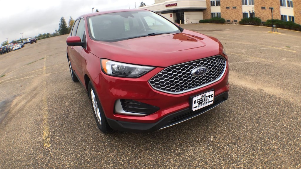 Used 2024 Ford Edge SEL Sport Utility