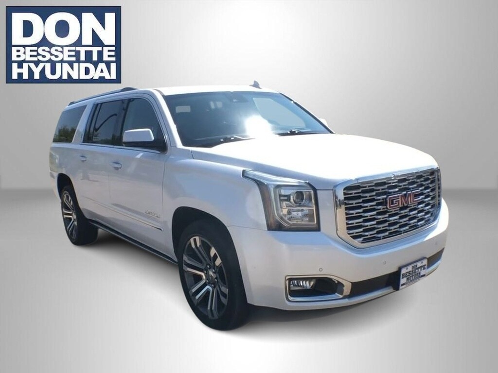 Used 2018 GMC Yukon XL Denali with VIN 1GKS2HKJ0JR268295 for sale in Minot, ND