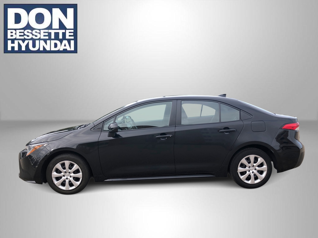 Used 2025 Toyota Corolla LE Car
