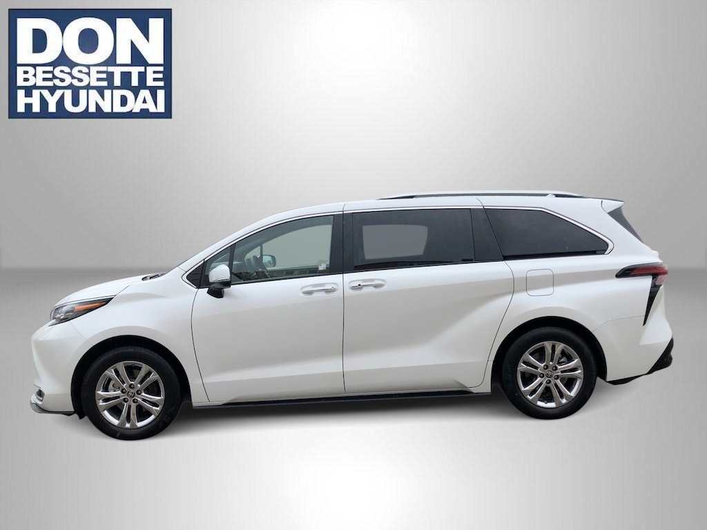 Used 2024 Toyota Sienna Platinum Mini-van Passenger