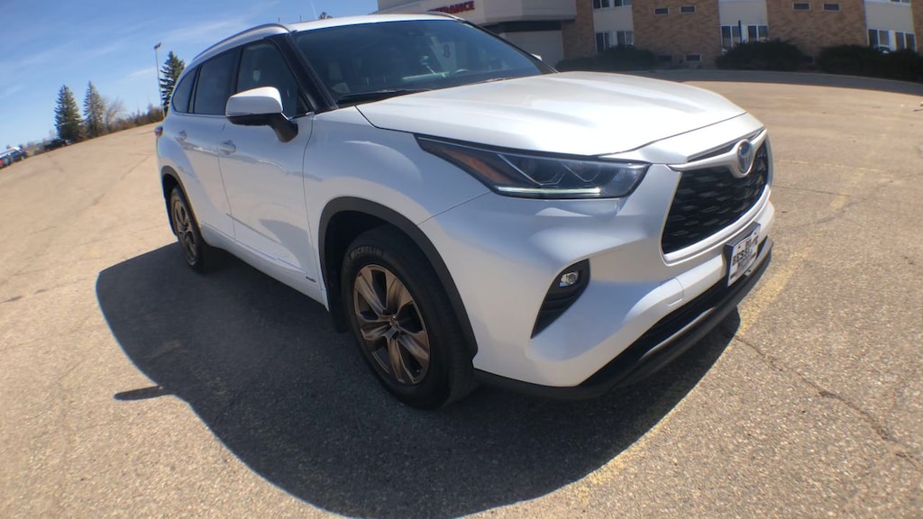 Used 2023 Toyota Highlander Hybrid Bronze Edition Sport Utility