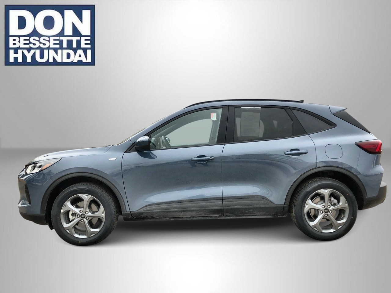 2025 Ford Escape ST-Line Select's photo