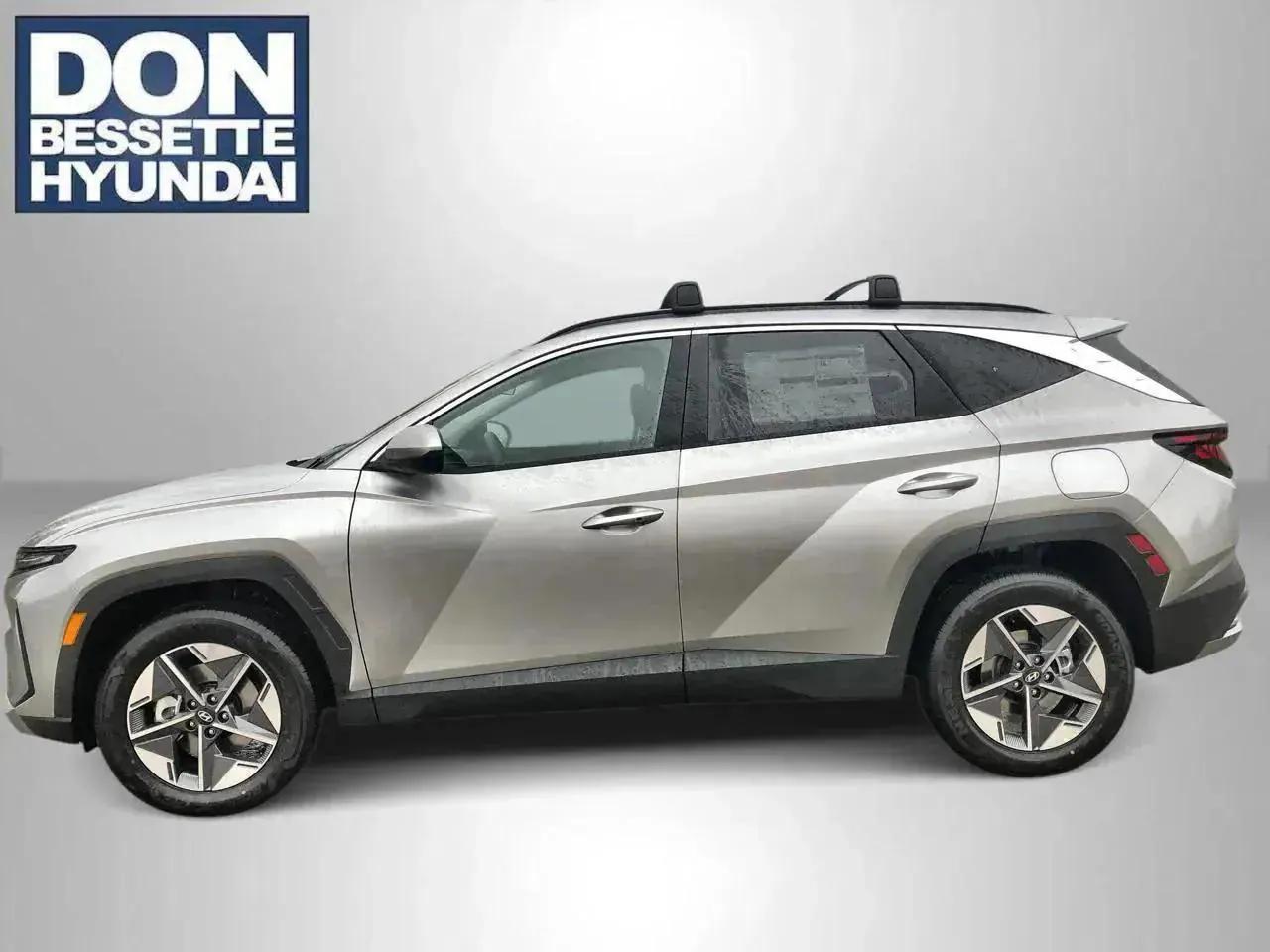 2026 Hyundai Tucson Blue SE's photo
