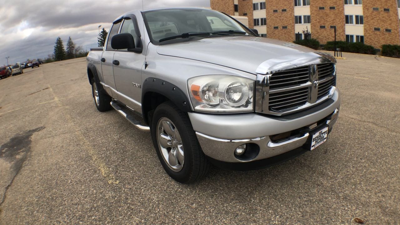 Used 2008 Dodge Ram 1500 Pickup SLT with VIN 1D7HU18208J198013 for sale in Minot, ND