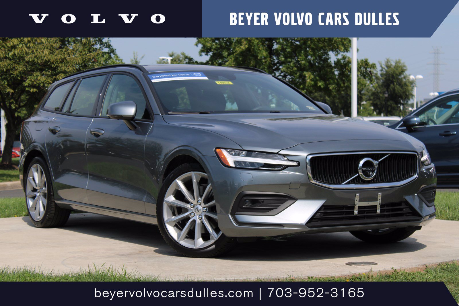 2020 Volvo V60 Momentum 2020 Volvo V60 Momentum
