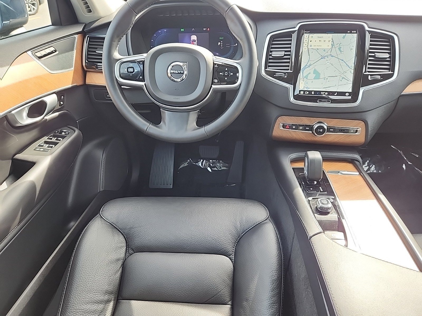 Certified 2024 Volvo XC90 Plus with VIN YV4H60CE9R1170631 for sale in Falls Church, VA