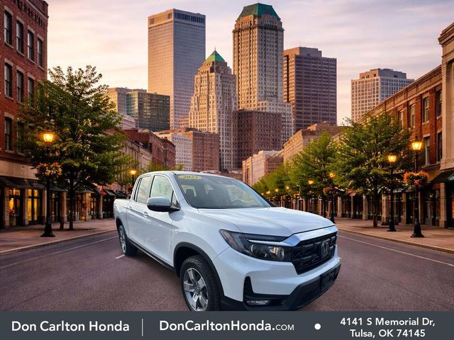 White 2025 Honda Ridgeline RTL AWD Pickup Truck All-Wheel Drive 9-Speed Automatic