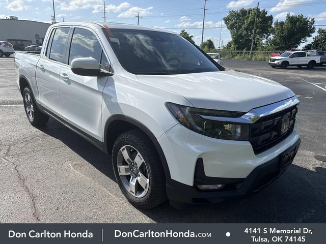 Platinum White Pearl 2025 Honda Ridgeline RTL AWD Pickup Truck All-Wheel Drive 9-Speed Automatic