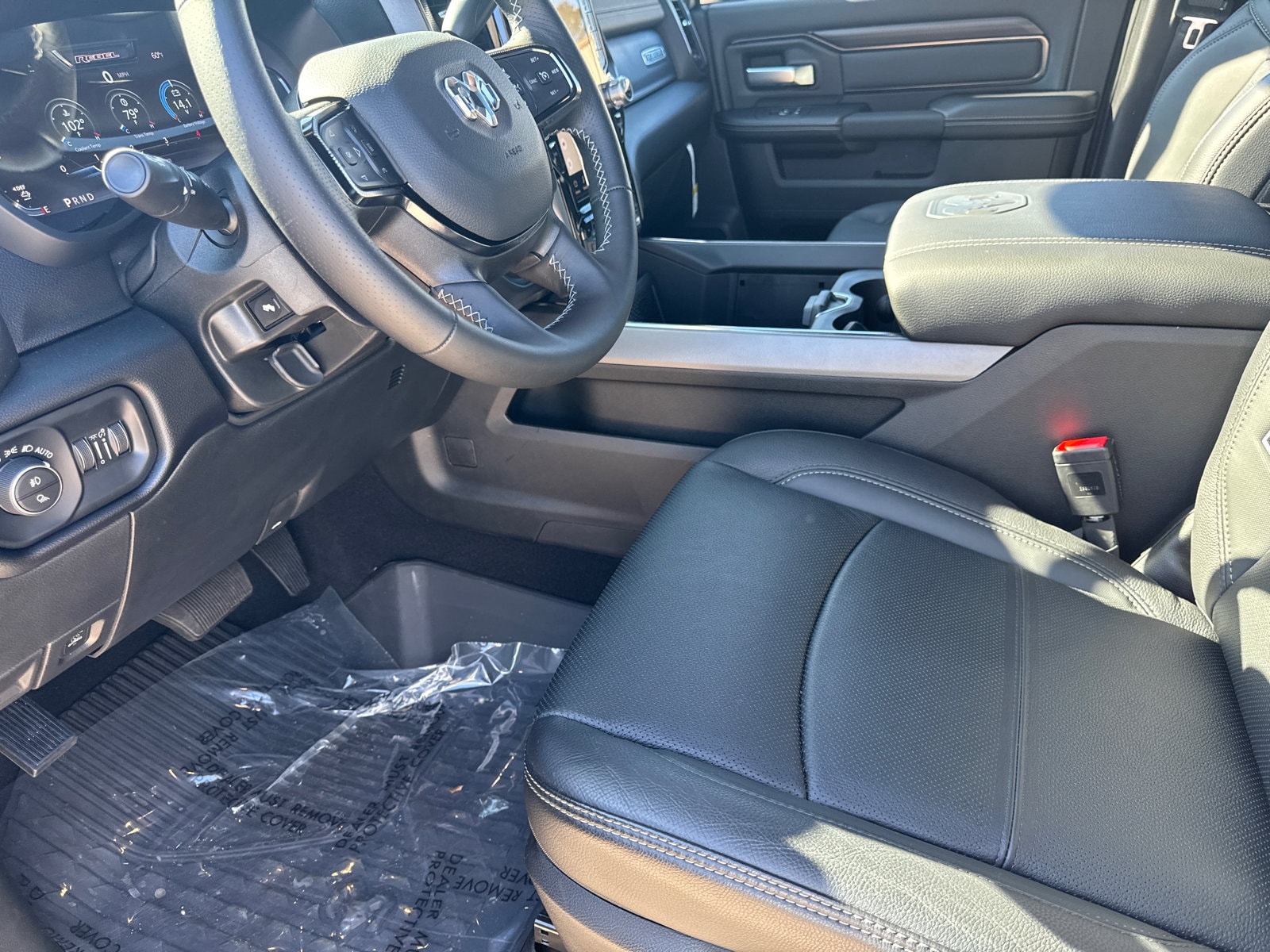 2026 RAM 2500 Rebel - Photo 9