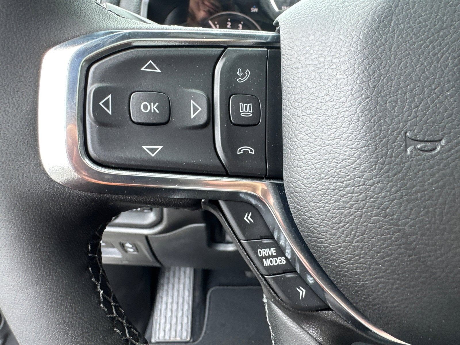 2026 RAM 1500 Laramie - Photo 35
