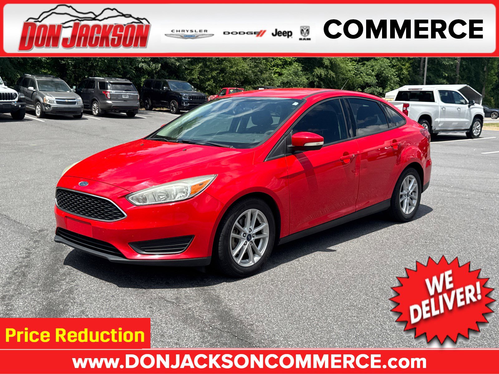 2017 Ford Focus Sedan SE's photo