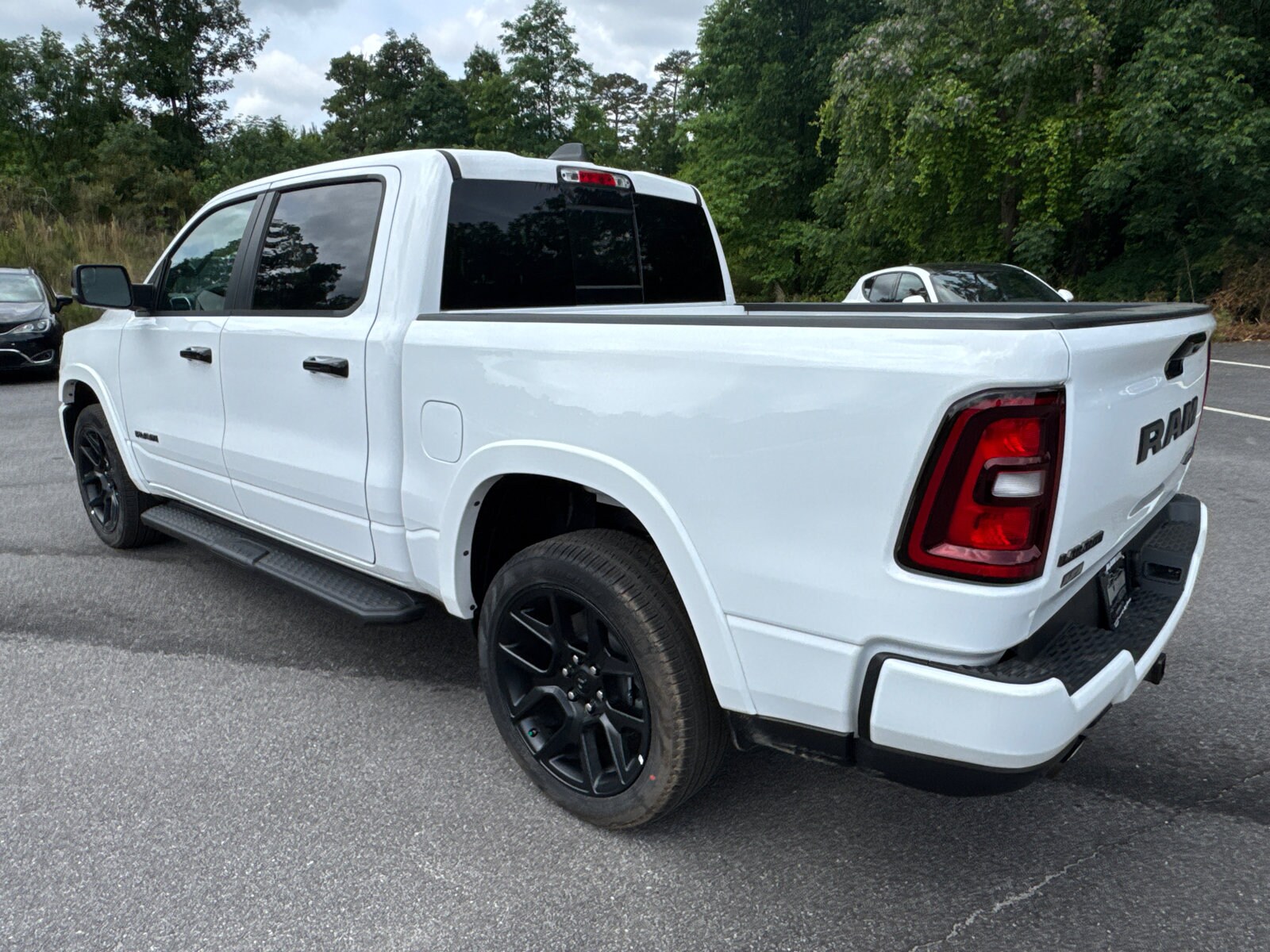 2026 RAM 1500 Laramie - Photo 8