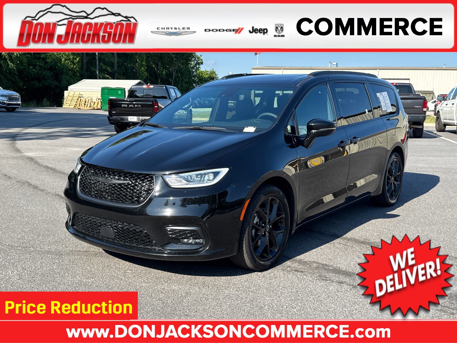2025 Chrysler Pacifica Limited's photo