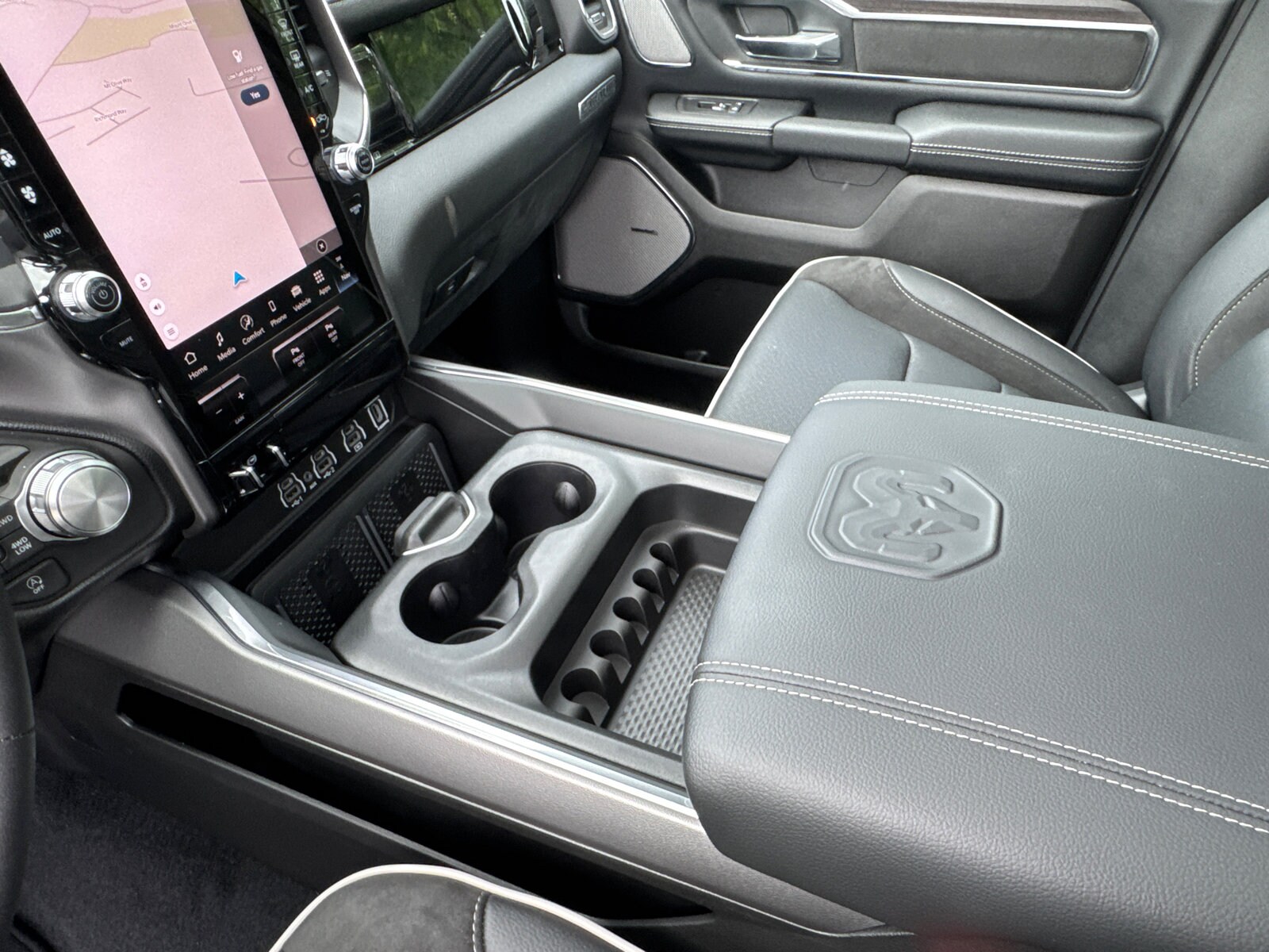 2026 RAM 1500 Laramie - Photo 34