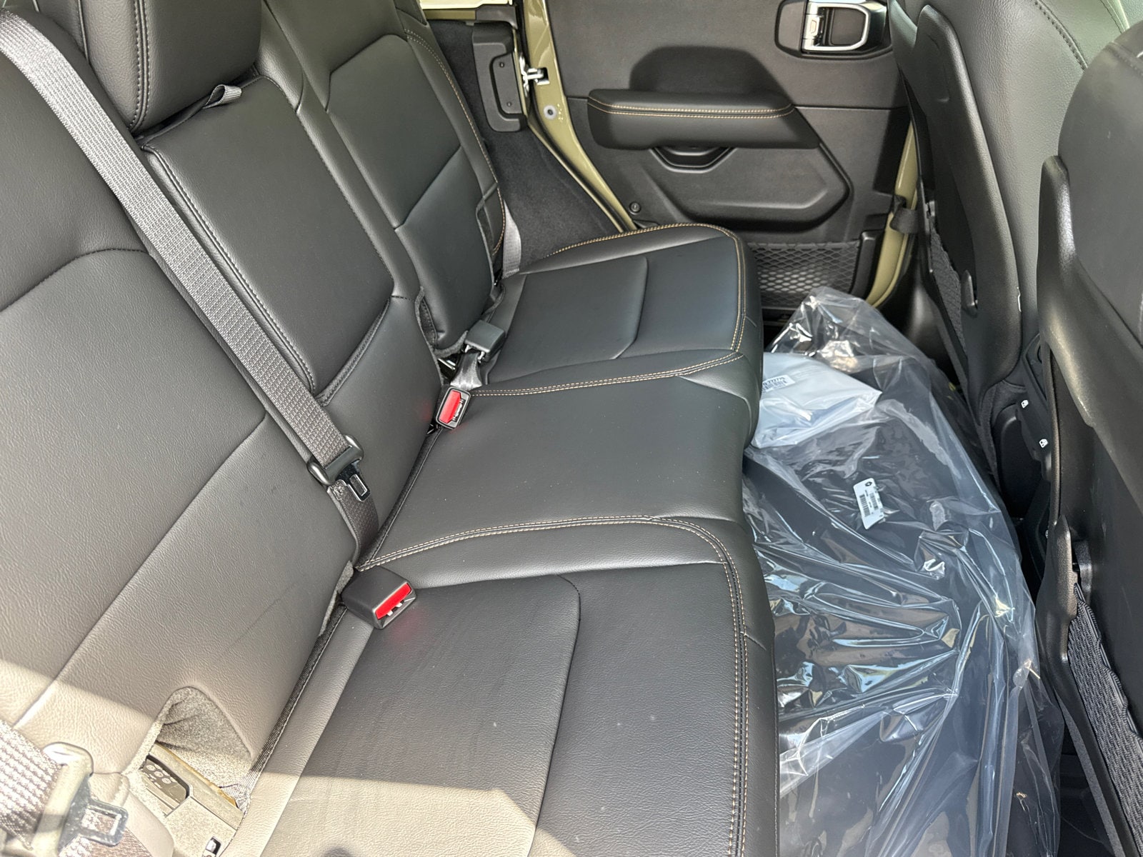 2026 Jeep Wrangler 4-Door Sahara - Photo 18