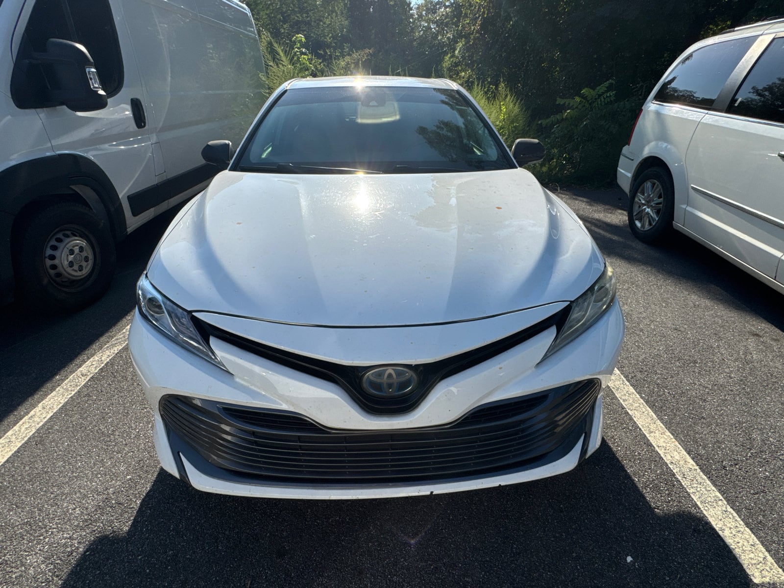 Used 2019 Toyota Camry XLE Hybrid with VIN 4T1B21HK6KU513341 for sale in Commerce, GA