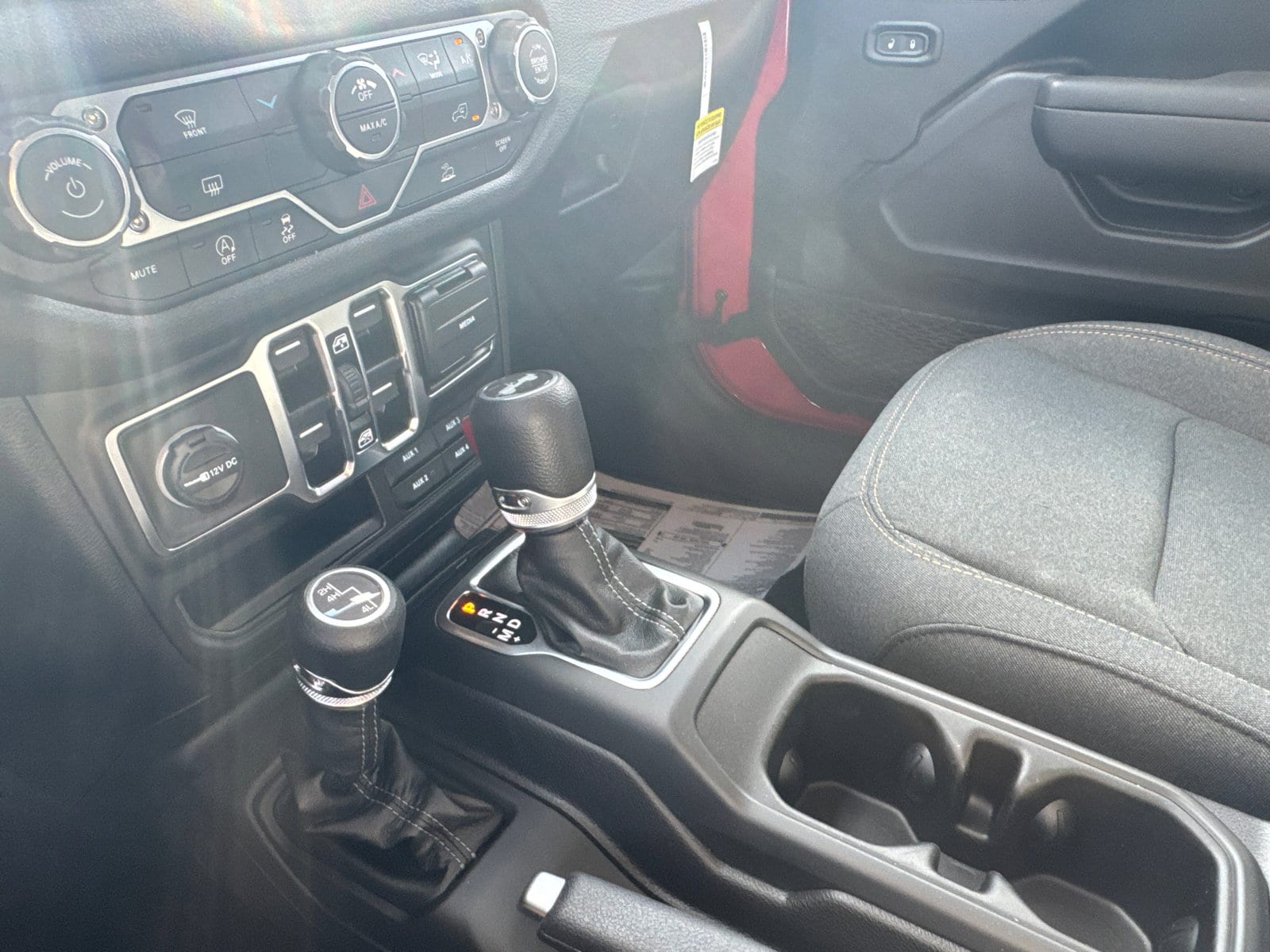 2026 Jeep Wrangler 4-Door Sport - Photo 29