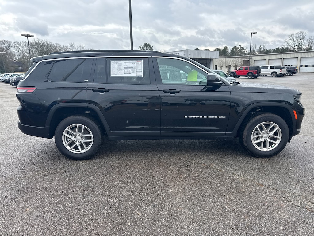 New 2025 Jeep Grand Cherokee L LAREDO 4X2 Sport Utility