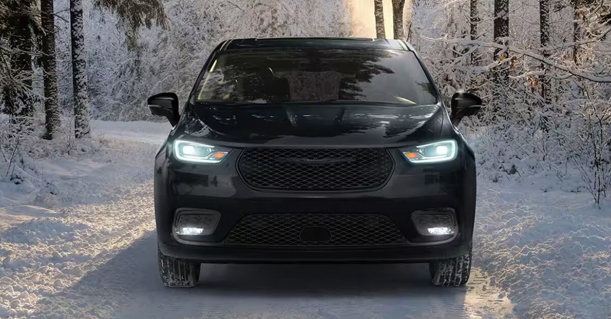 2026 Chrysler Pacifica - Driving on a snowy road