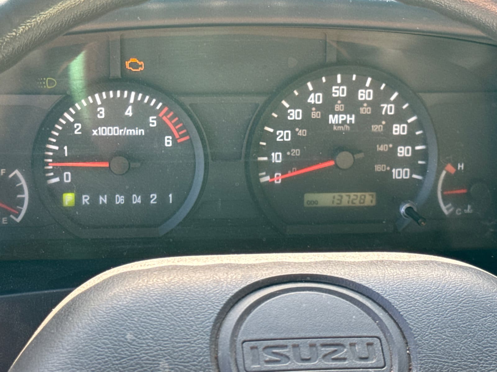 2012 Isuzu NPR HD - Photo 16