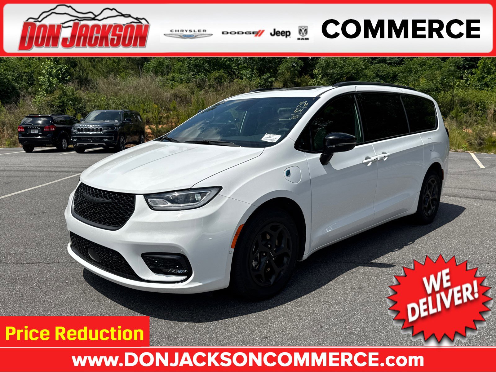 2025 Chrysler Pacifica Hybrid Select Premium S-Appearance PHEV's photo