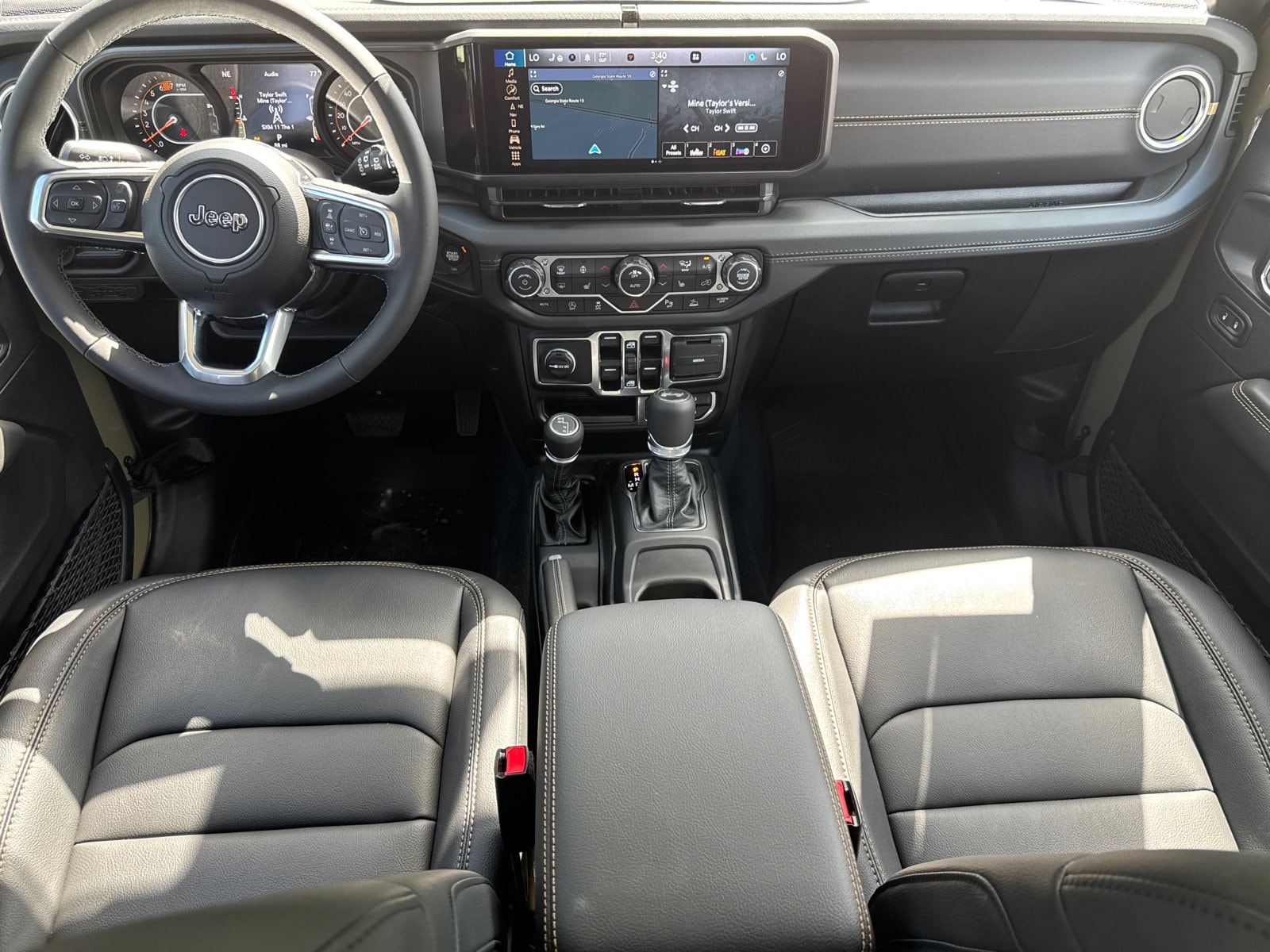 2026 Jeep Wrangler 4-Door Sahara - Photo 26