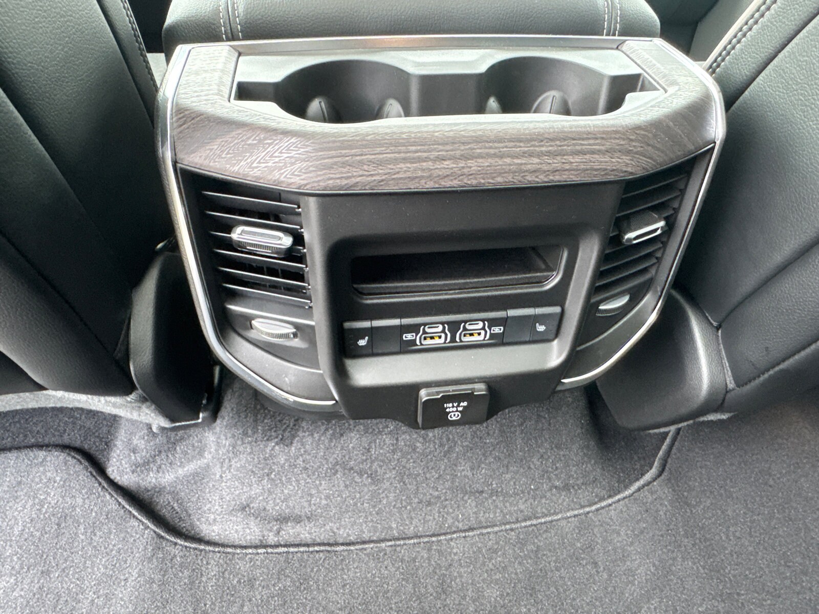 2026 RAM 1500 Laramie - Photo 27