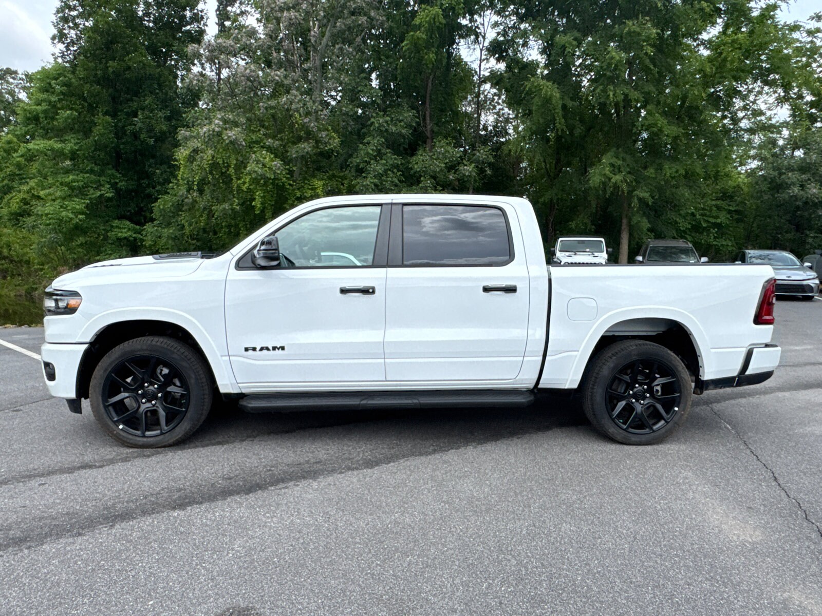 2026 RAM 1500 Laramie - Photo 9