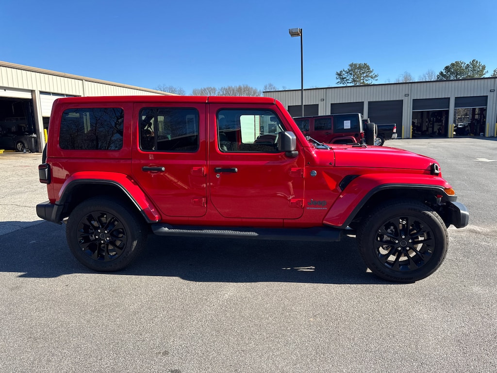 Used 2025 Jeep Wrangler 4xe Sahara SUV