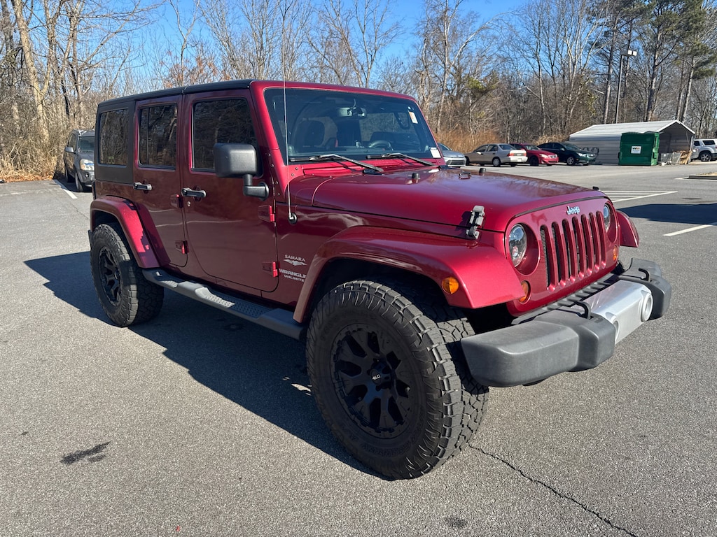 Used 2013 Jeep Wrangler Unlimited Sahara SUV