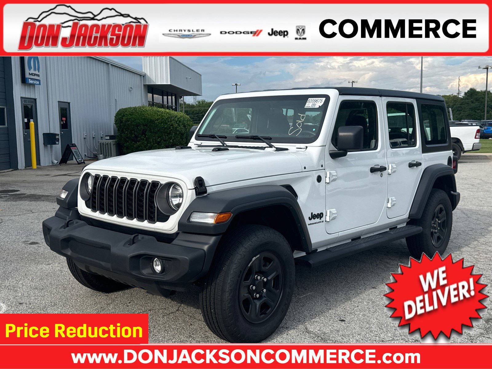2025 Jeep Wrangler Sport's photo