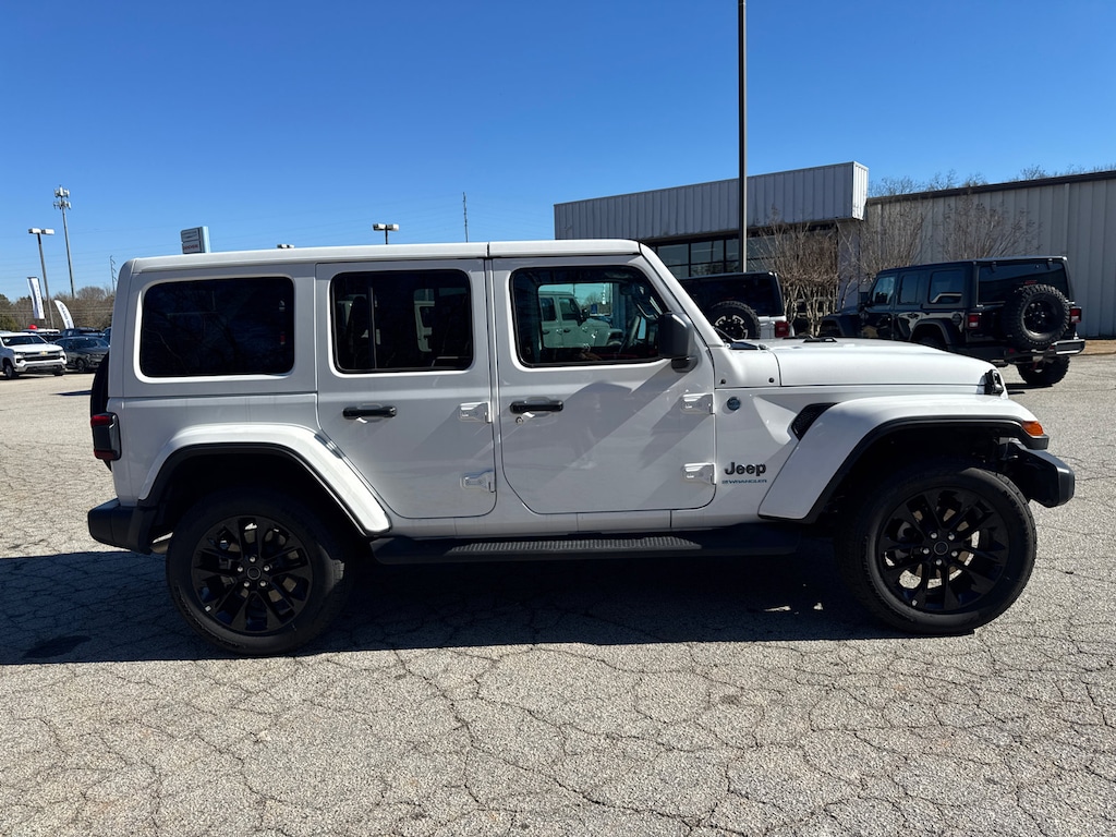 Used 2025 Jeep Wrangler 4xe Sahara SUV