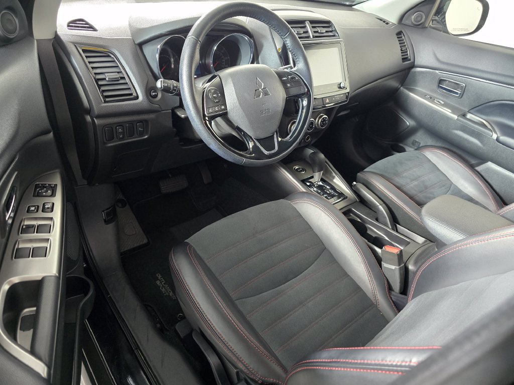 2025 Mitsubishi Outlander Sport S - Photo 10