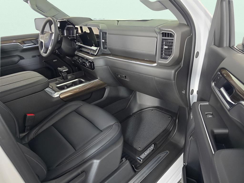 2025 Chevrolet Silverado 1500 RST - Photo 16