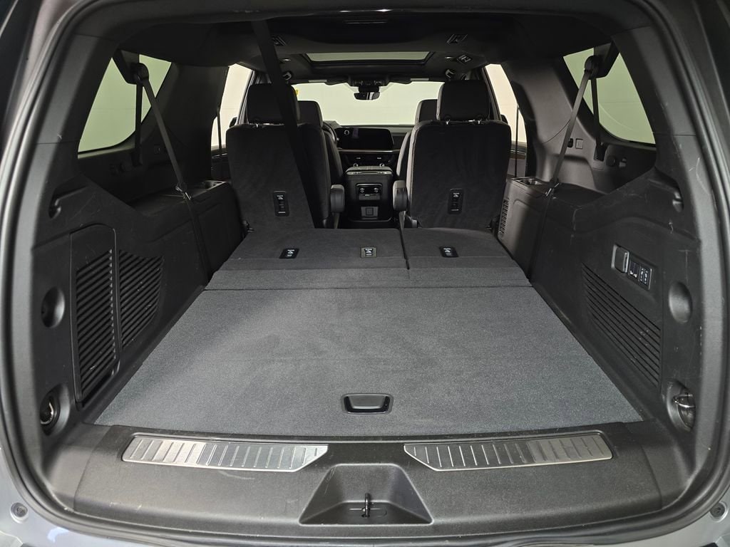 2025 Chevrolet Suburban High Country - Photo 18