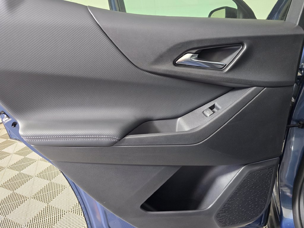 2027 Chevrolet Equinox LT - Photo 33