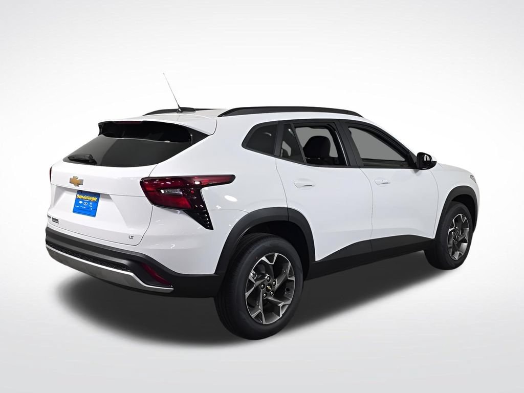 2026 Chevrolet Trax LT - Photo 7