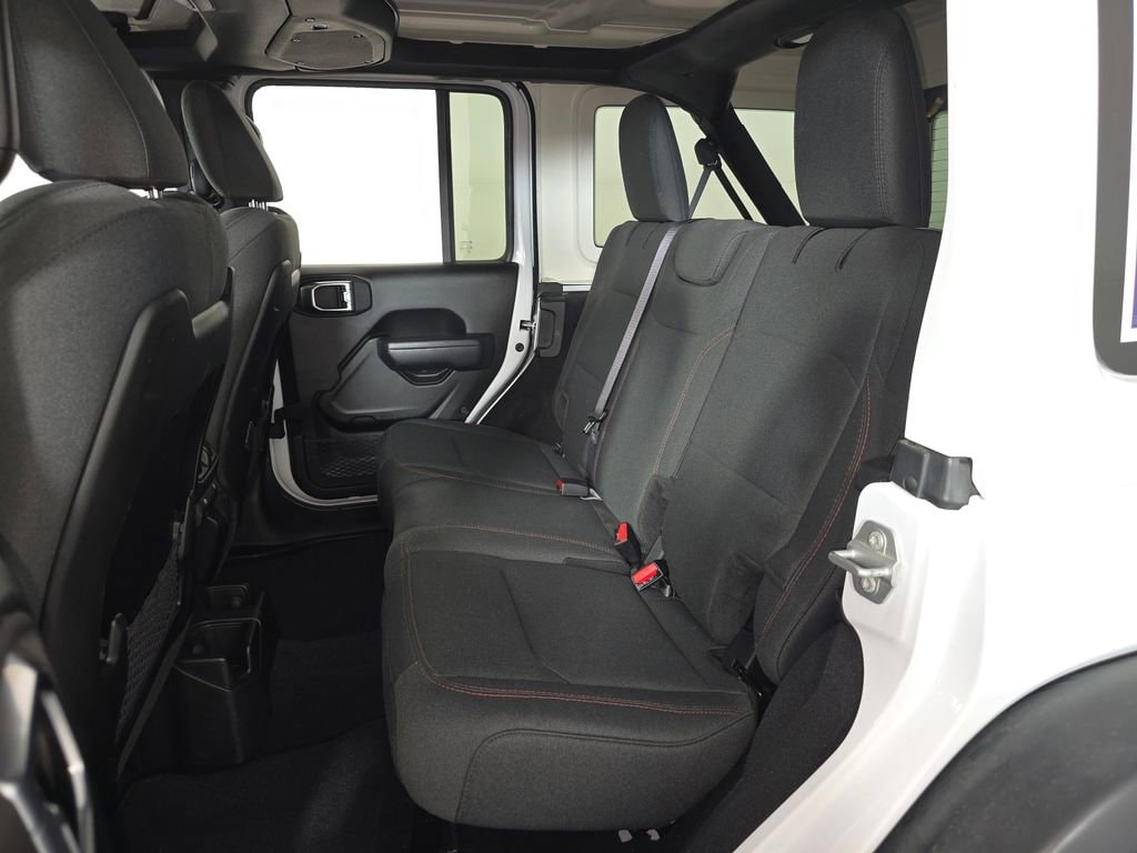 2025 Jeep Wrangler 4-Door Rubicon - Photo 13
