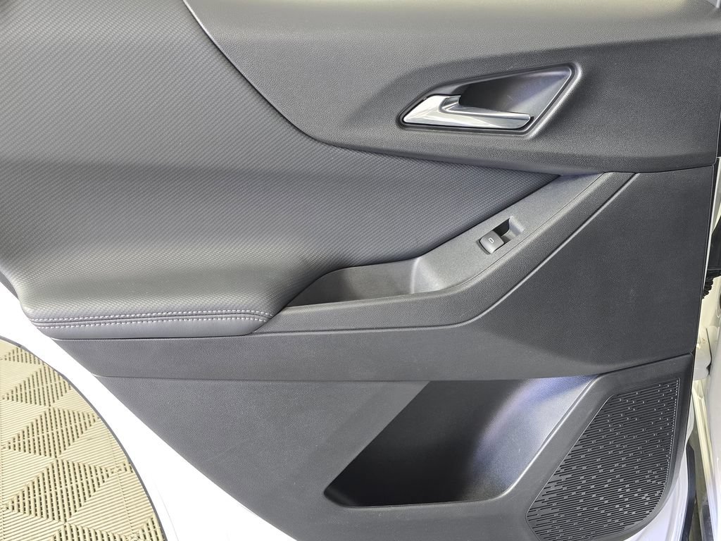 2026 Chevrolet Equinox LT - Photo 36