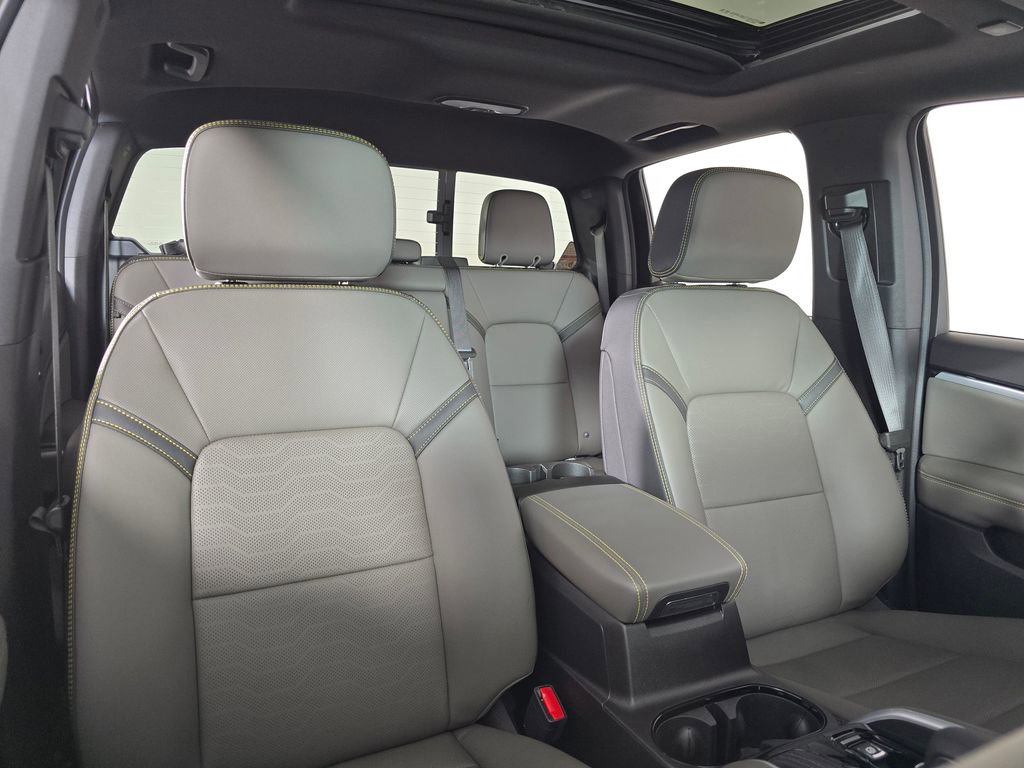 2026 Chevrolet Colorado ZR2 - Photo 21