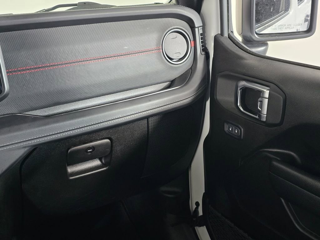 2025 Jeep Wrangler 4-Door Rubicon - Photo 19