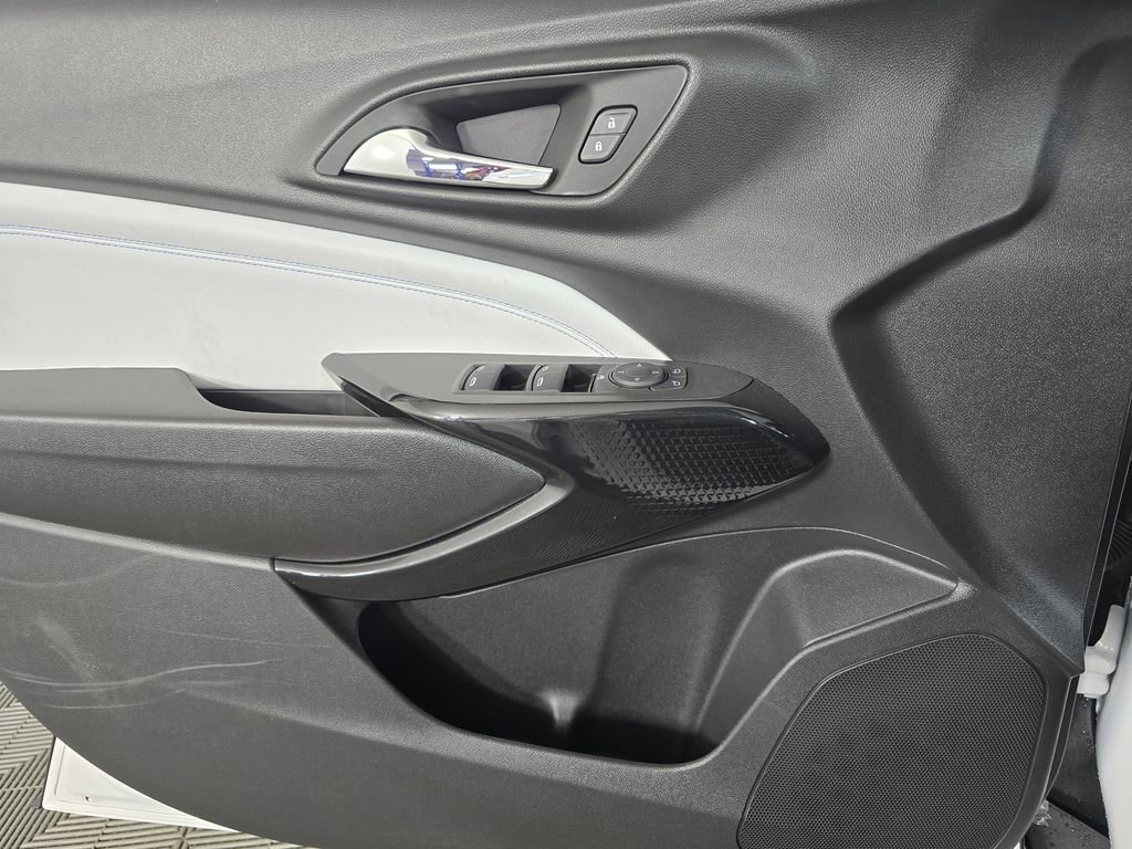 2026 Chevrolet Trax LT - Photo 29