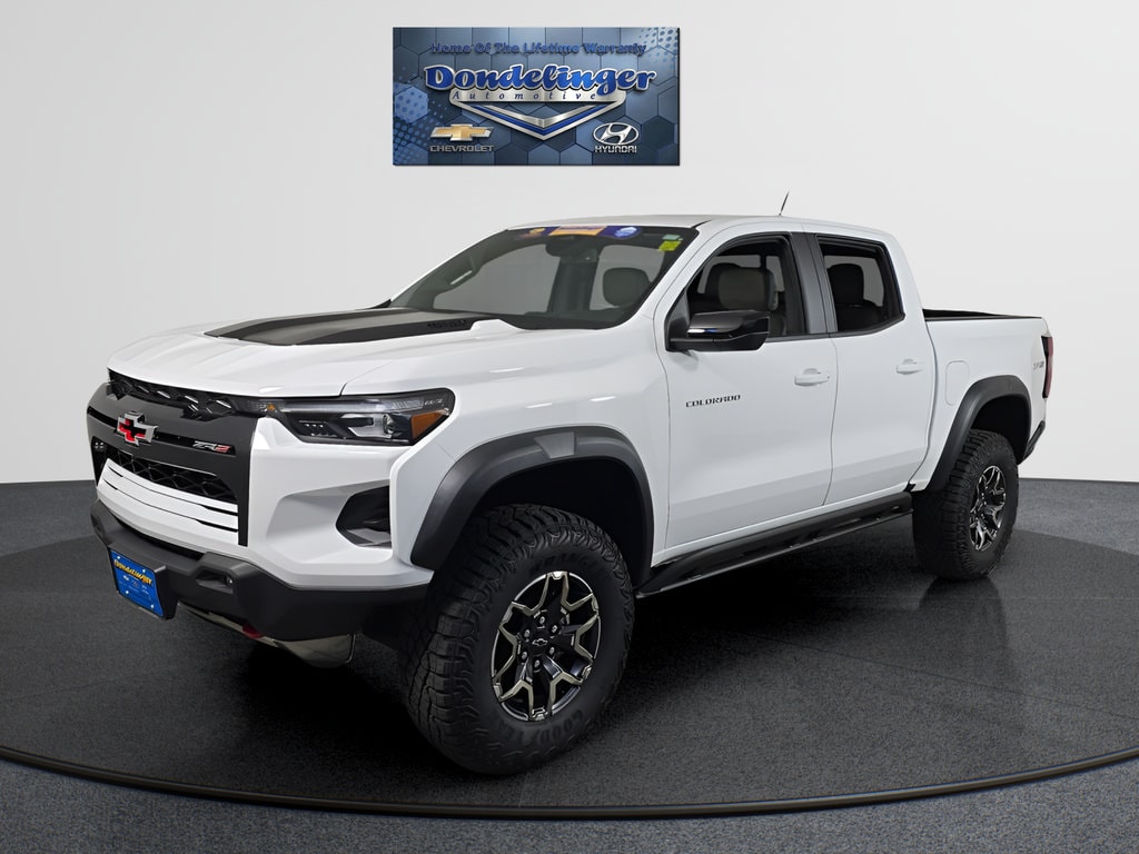 2026 Chevrolet Colorado ZR2 - Photo 3