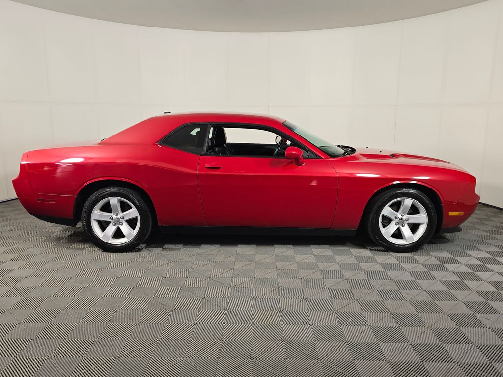 Used 2013 Dodge Challenger SXT with VIN 2C3CDYAG6DH500276 for sale in Brainerd, Minnesota