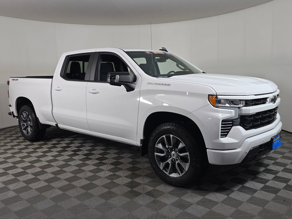 2025 Chevrolet Silverado RST's photo