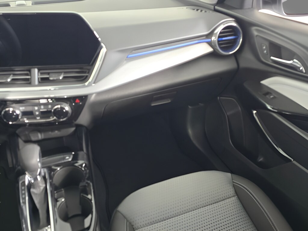 2026 Chevrolet Trax LT - Photo 18